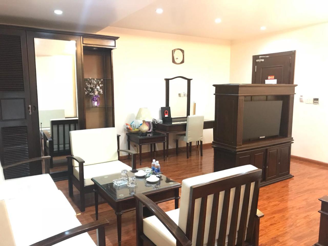 Lakeside 2 Hotel Nam Dinh Nhu Thuc Exteriör bild